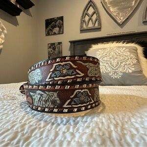 Vintage Western Tooled Leather Belt